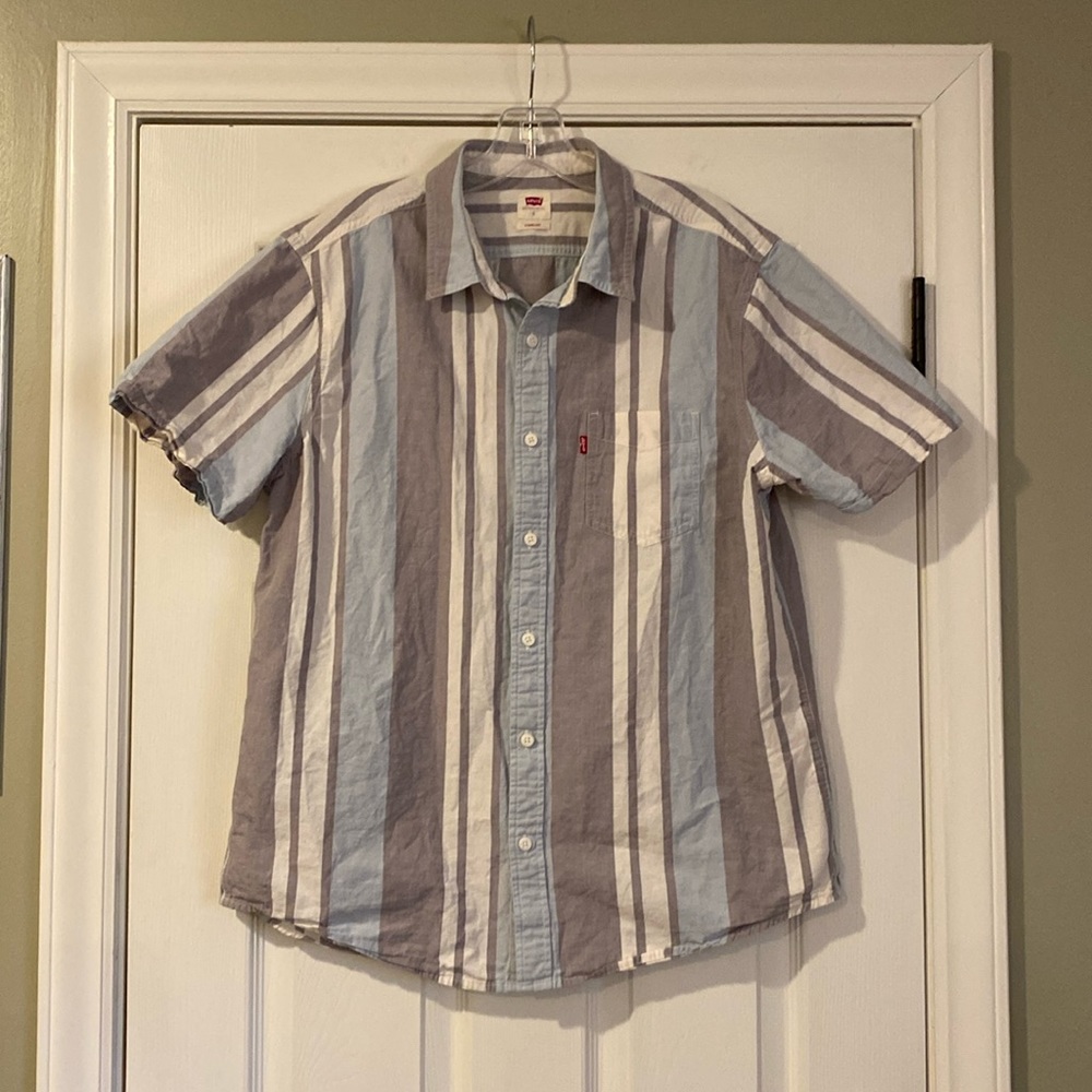 Levi’s Short Sleeve Button Up